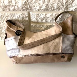 The Sak neutral colours leather shoulder bag